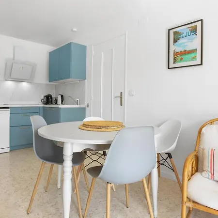 Rez De Avec Jardin Vue Villa *